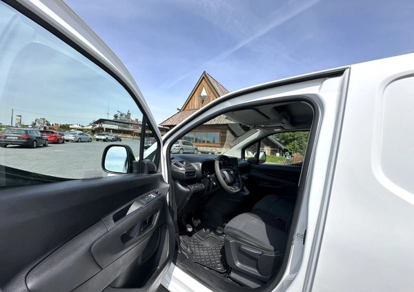 Toyota ProAce cena 59900 przebieg: 127100, rok produkcji 2021 z Kraków małe 352